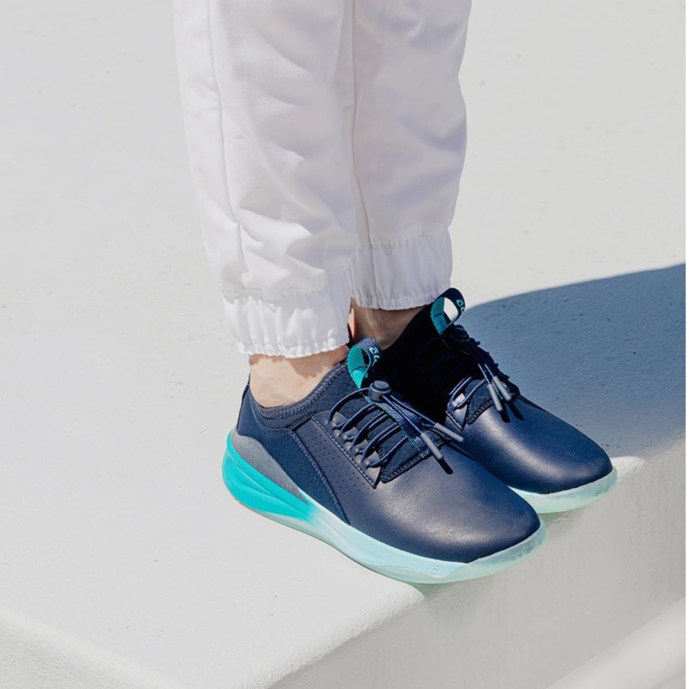 Clove Nursing Shoe
